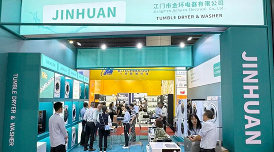 廣交會(huì)第一天！金環(huán)電器吸引世界各地客戶(hù)駐足參觀(guān)交流