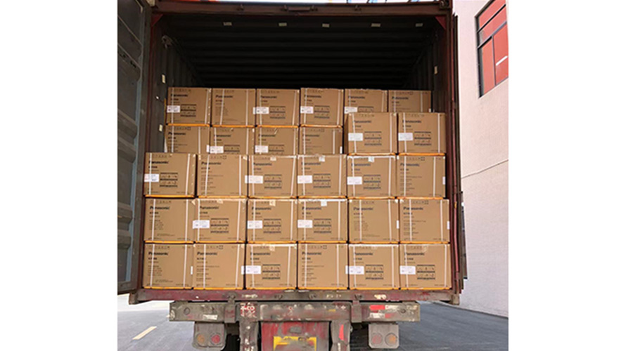 國內(nèi)知名品牌客戶裝柜完畢！順利發(fā)貨！